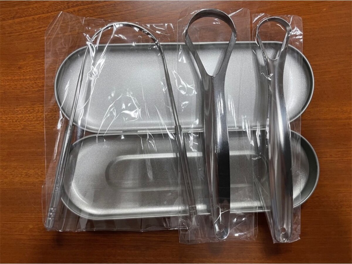 3 in 1 tongue scrapper / metallic tongue scraper