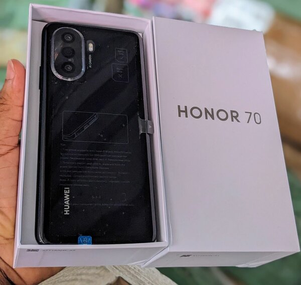 Huawei Nova Y70 128/8go neuf