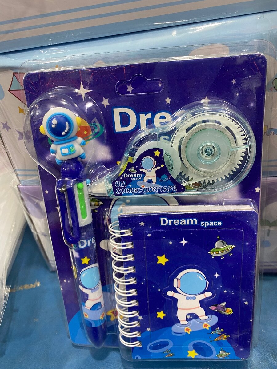 Set d'écriture spatial enfant
