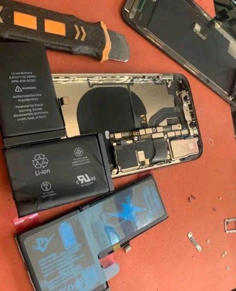 iPhone SERVICE