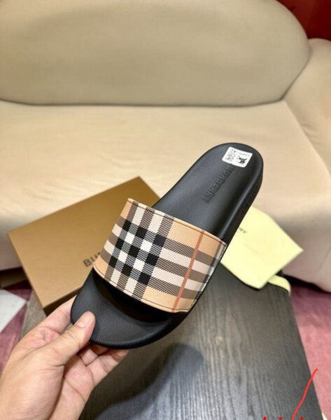 Sandale élégants Burberry