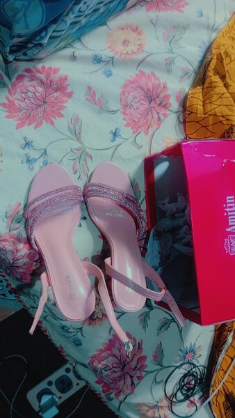 Ladies heel