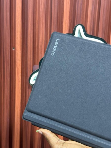 LENOVO Miix720