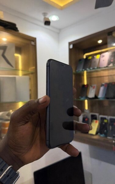 ROGGER IPHONES