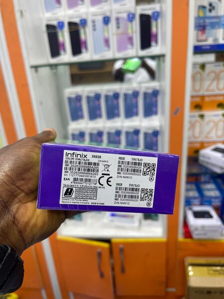 TECNO CAMON 40i