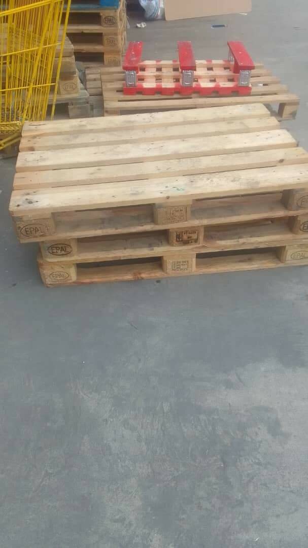 Palette en bois résistante