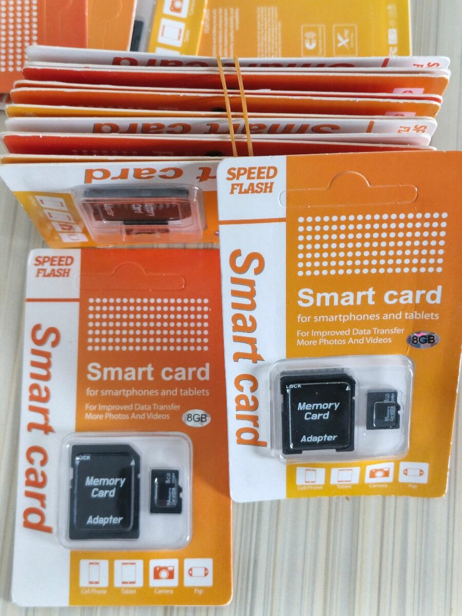 Carte mémoire 8GB avec adaptateur