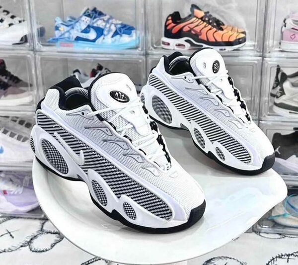 ️NIKE  NOCTA GLIDE ( Certifié avec carton)