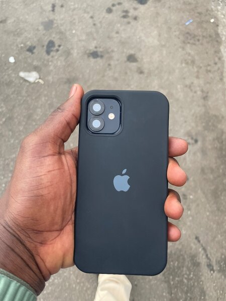 iPhone 12