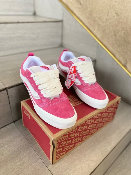 Vans Knu Skool