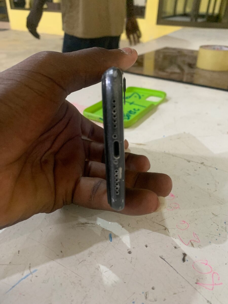 iPhone 11