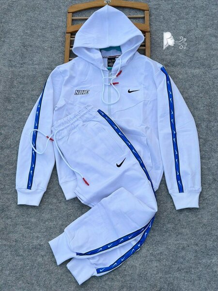 SURVÊTEMENT NIKE