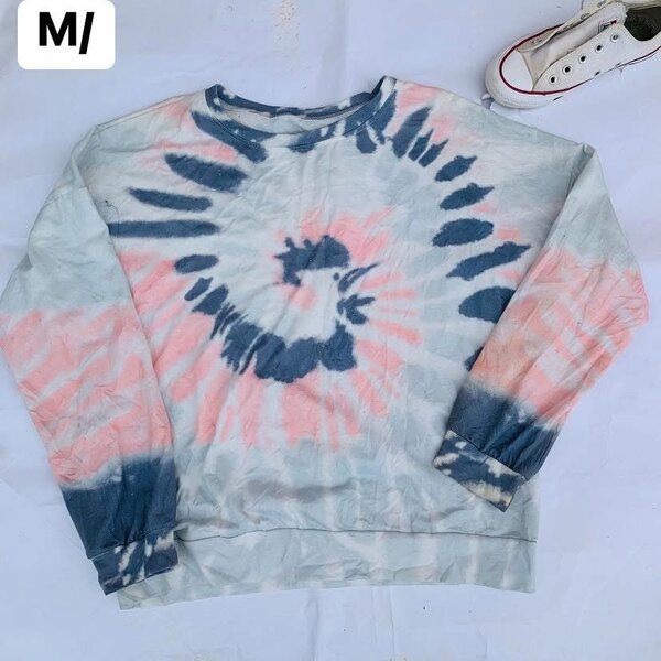 Salaula sweatshirts