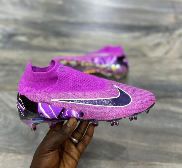 Chaussures de football Adidas Premium