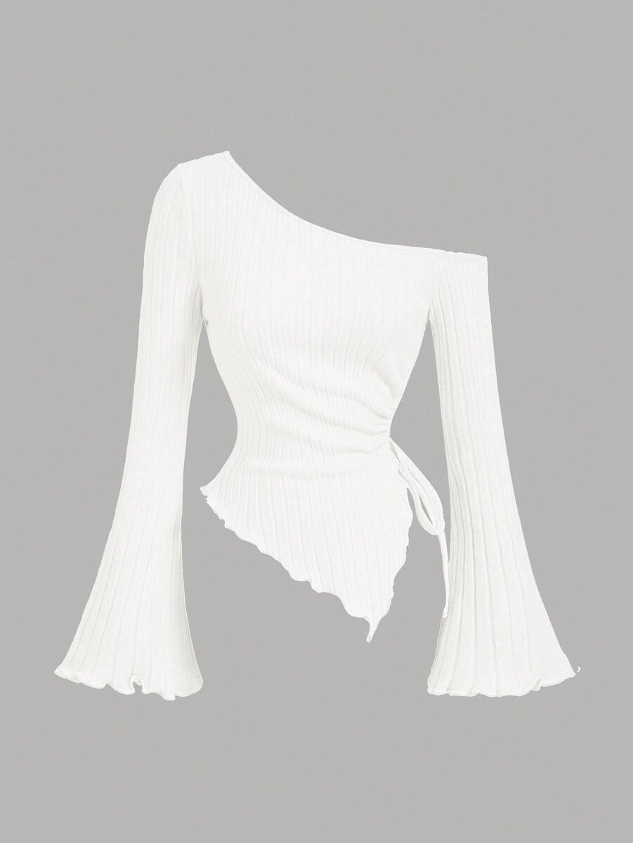 Top blanc asymétrique élégant