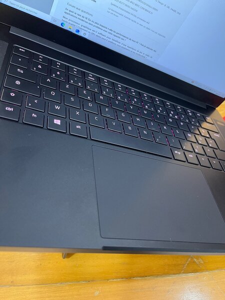 VENUS RAZER BLADE 15