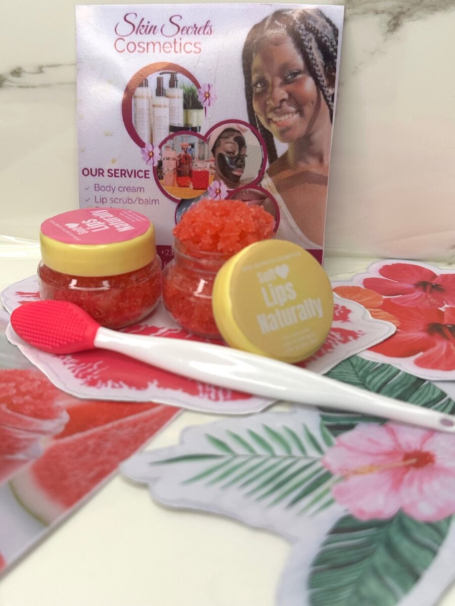 Sugar lip scrub