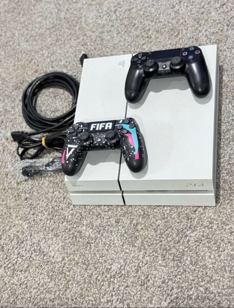 PS 4