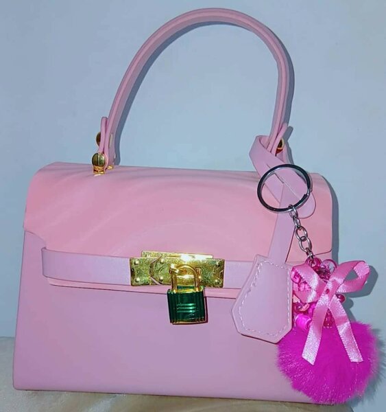 Sac à main élégant en cuir