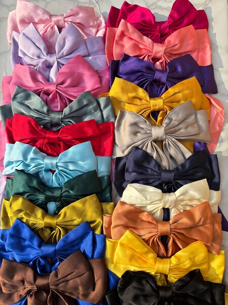 Long bow hair clip