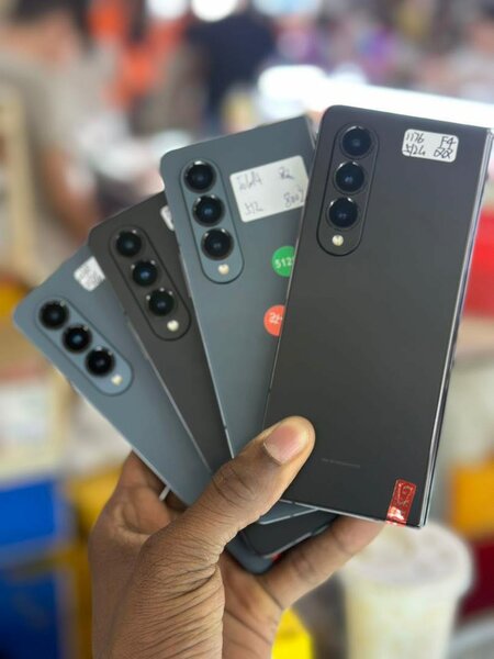 Samsung Z Fold 4