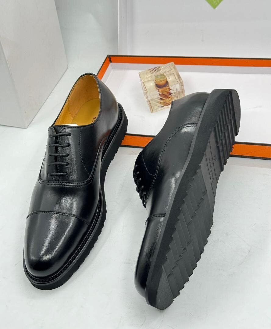 CLASSIC SHOES