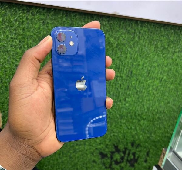 iPhone 12