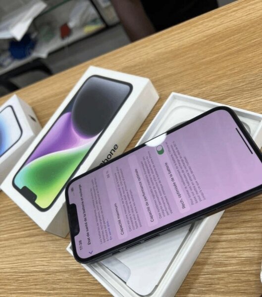 iPhone 14 simple