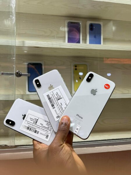 iPhone X