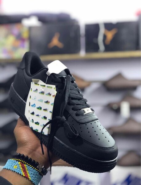 Black Airforce 1s