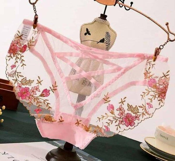Culotte Dentelle Florale Féminine