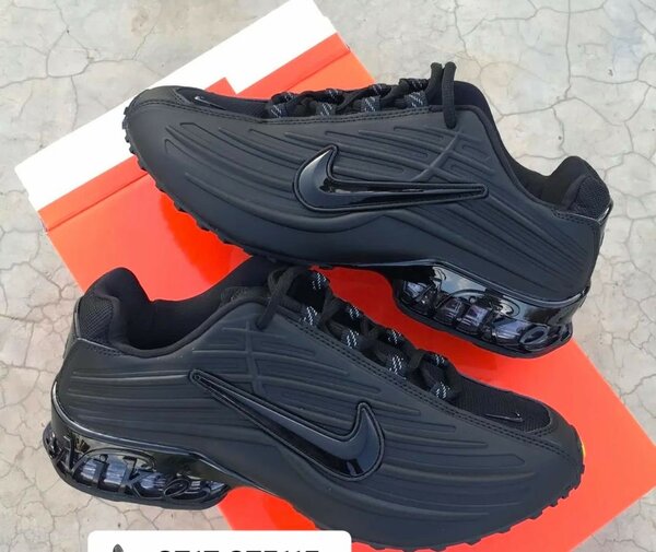 NIKE CLASSIC