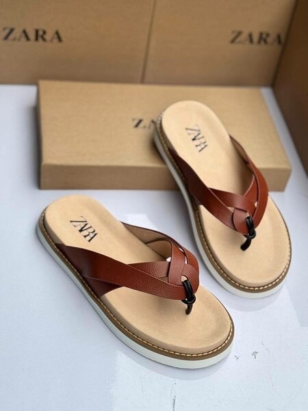 Gucci slippers