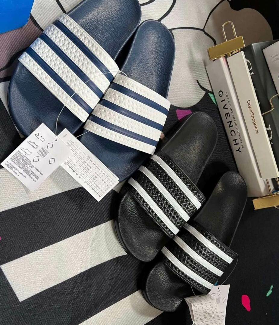 Nike slides
