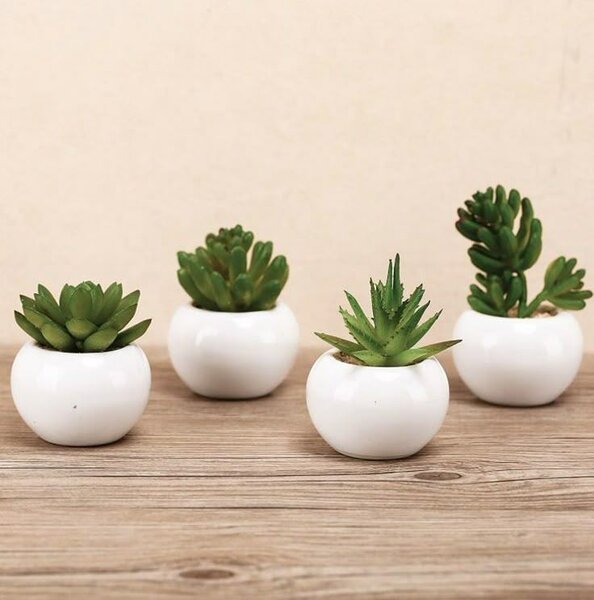 Pots de fleurs artificielles