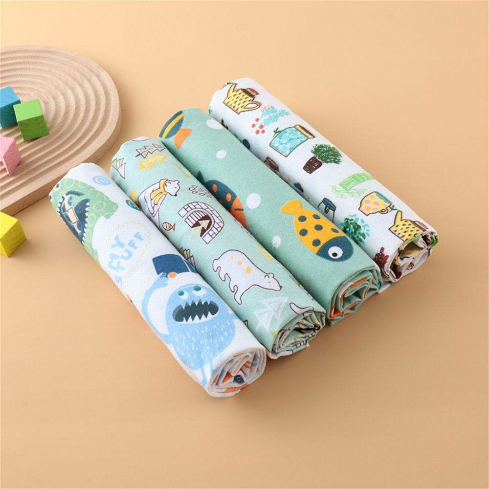 Lot de langes bébé motifs