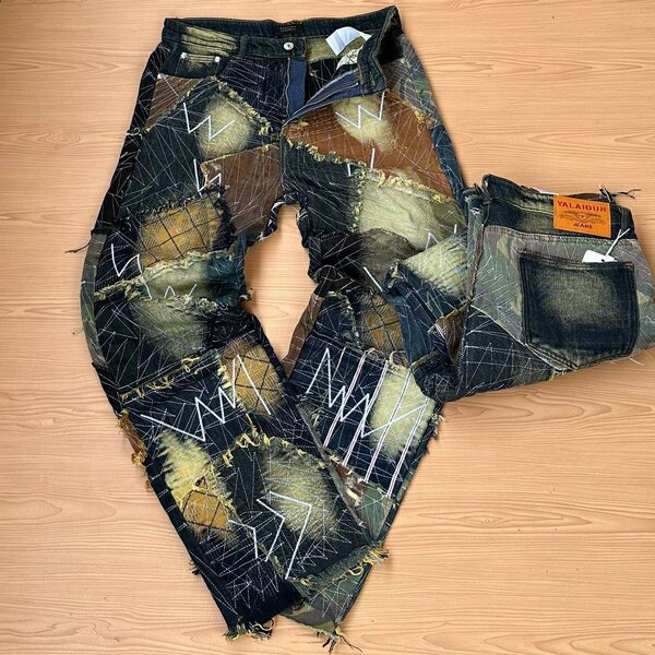 Baggy jeans
