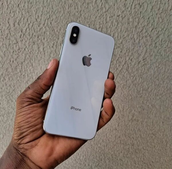 iPhone X
