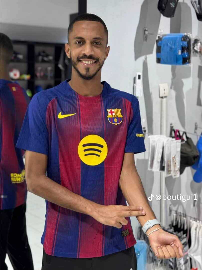 Maillots de football authentiques