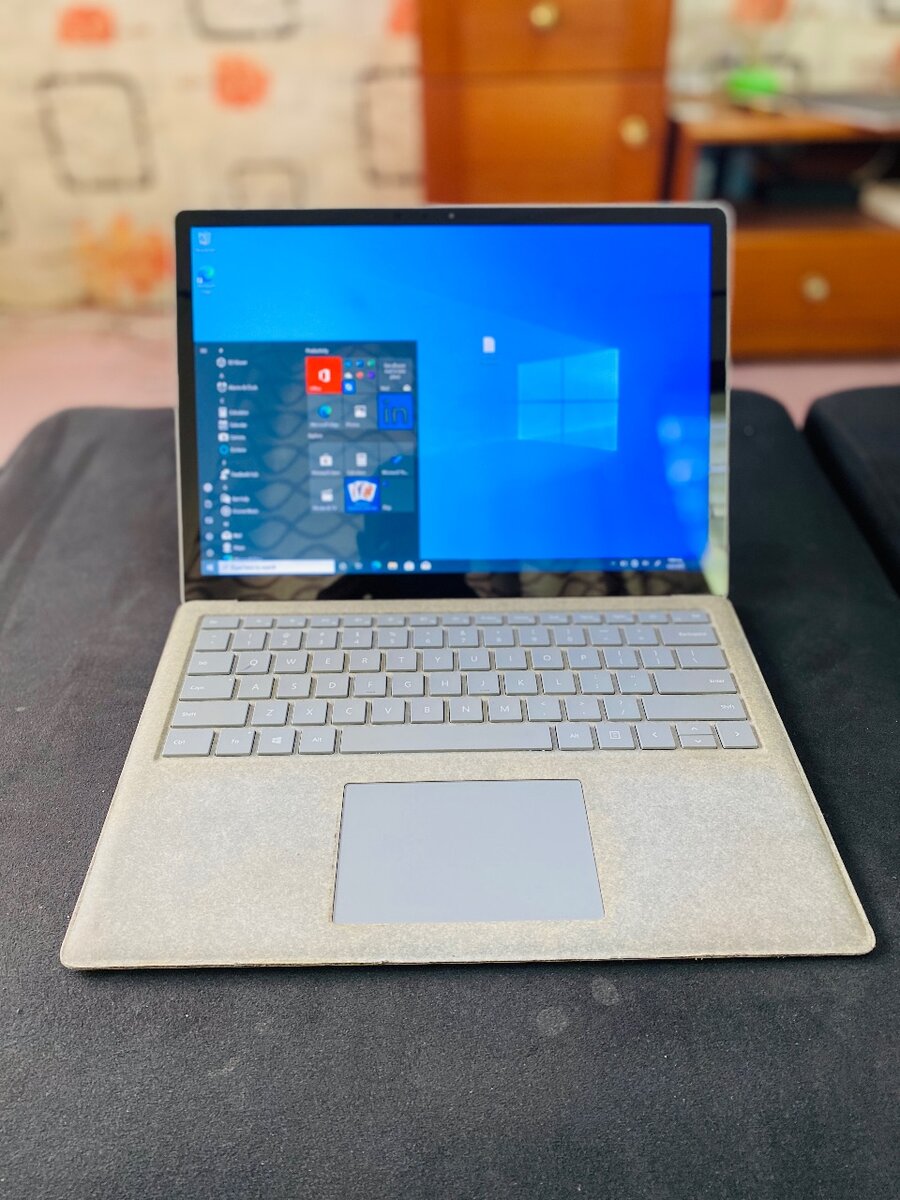 Microsoft surface laptop 1/core i5/