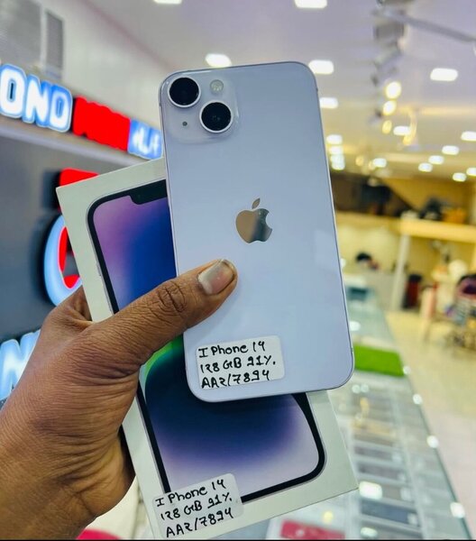 iPhone 14
