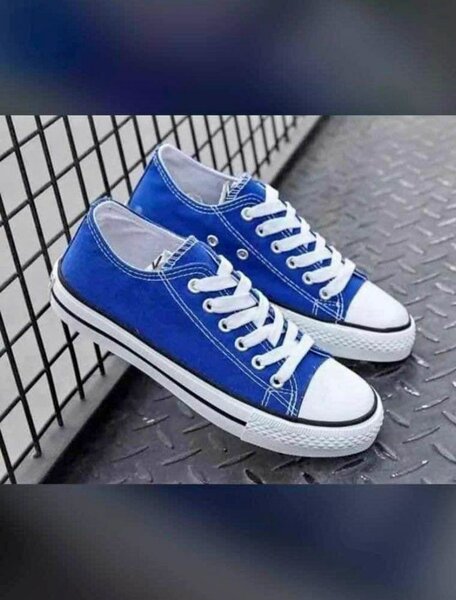 Chaussures de sport bleues tendance