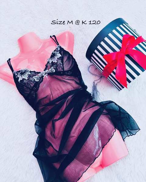 Lingerie noir