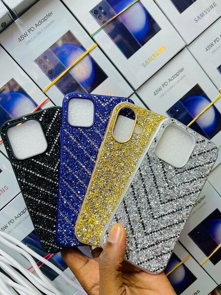POCHETTE IPHONE