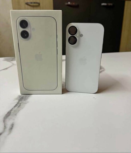 iPhone 16 simple authentique