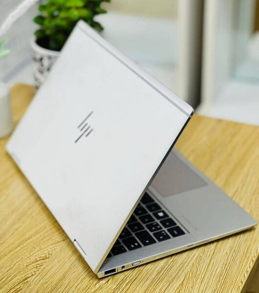 HP ELIBOOK 1030 G3