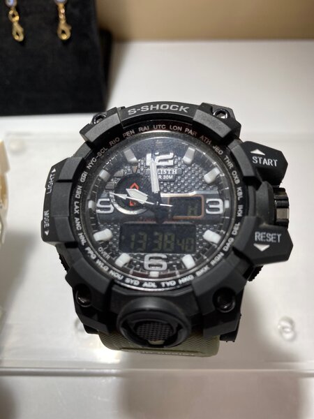 Mens wrist watch