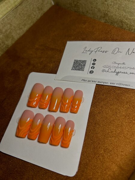 Baby orange (M)