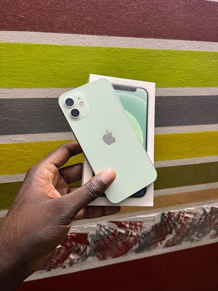 iPhone 12