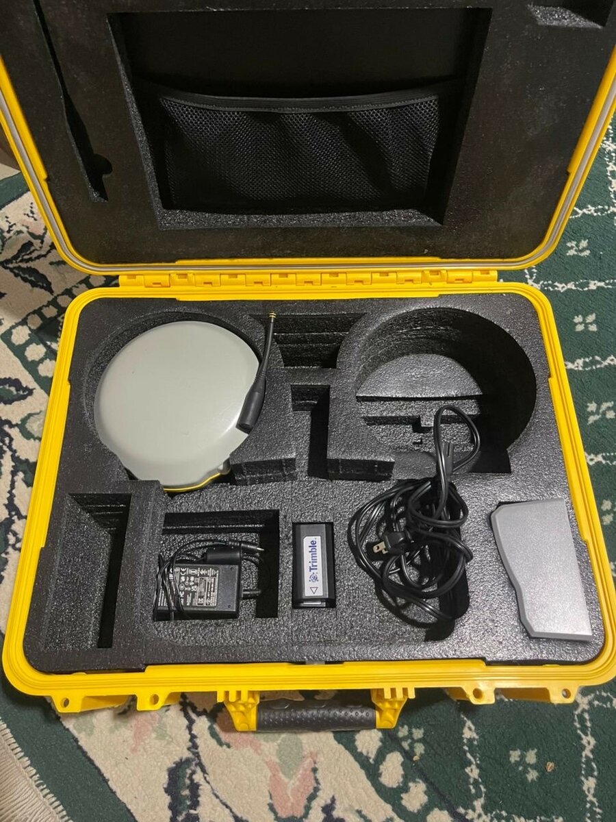 Trimble R8 model 3